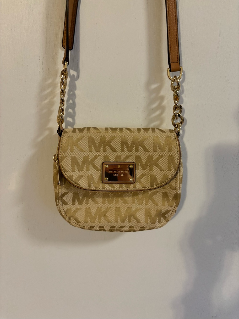 Michael Kors Tan Logo Jacquard Crossbody with Gold Hardware - Picture 3 of 8